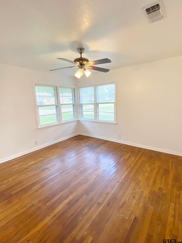 118 Hickory, Pittsburg, TX 75686