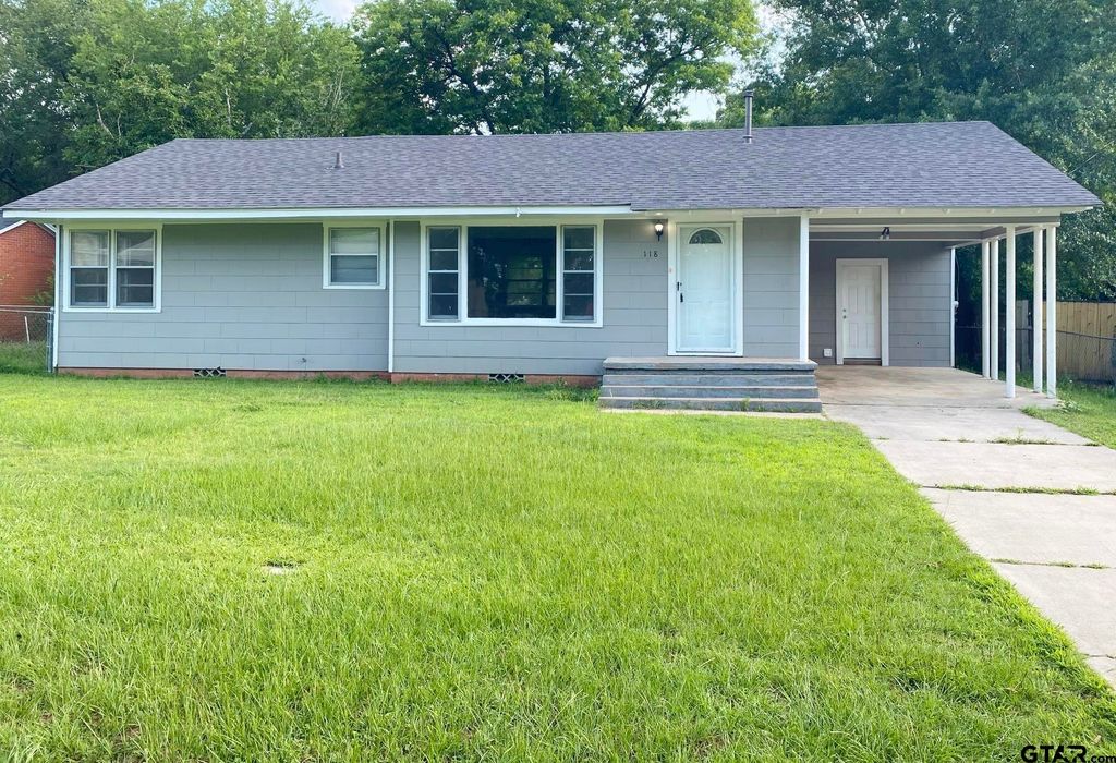 118 Hickory, Pittsburg, TX 75686