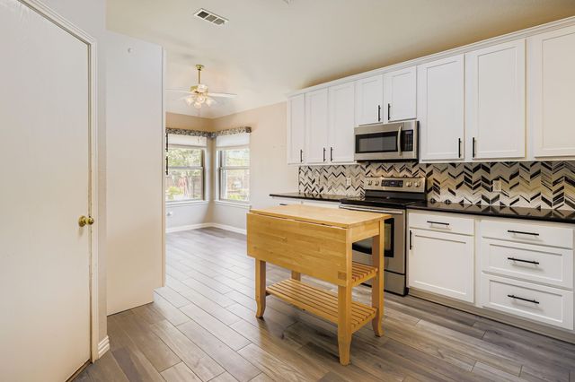 5452 Buckskin Drive, The Colony, TX 75056