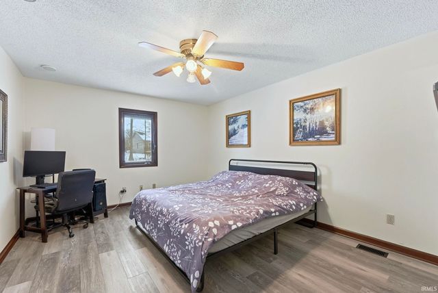 9512 Robin Meadow Place, Fort Wayne, IN 46835