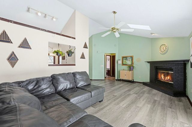 9512 Robin Meadow Place, Fort Wayne, IN 46835