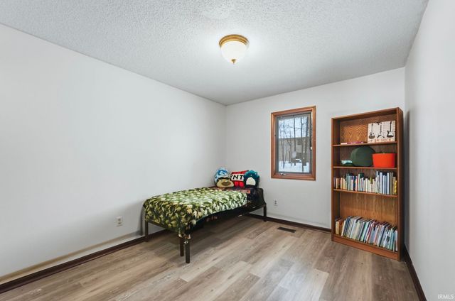 9512 Robin Meadow Place, Fort Wayne, IN 46835