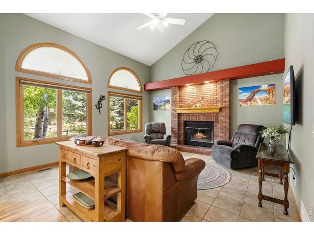 1200 Cliffrose Ct, Fort Collins, CO 80525