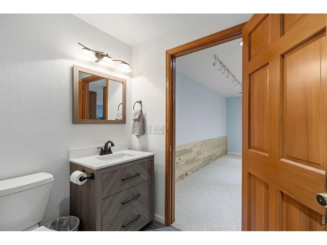 1200 Cliffrose Ct, Fort Collins, CO 80525