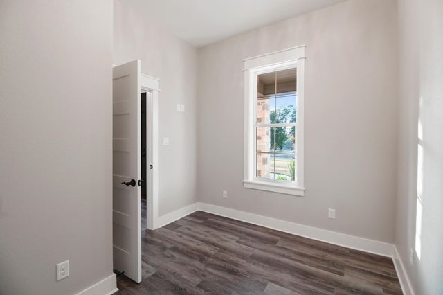 800 Stone Chimney Rd, Bullard, TX 75757