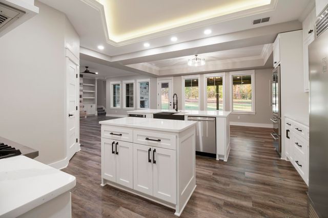 800 Stone Chimney Rd, Bullard, TX 75757