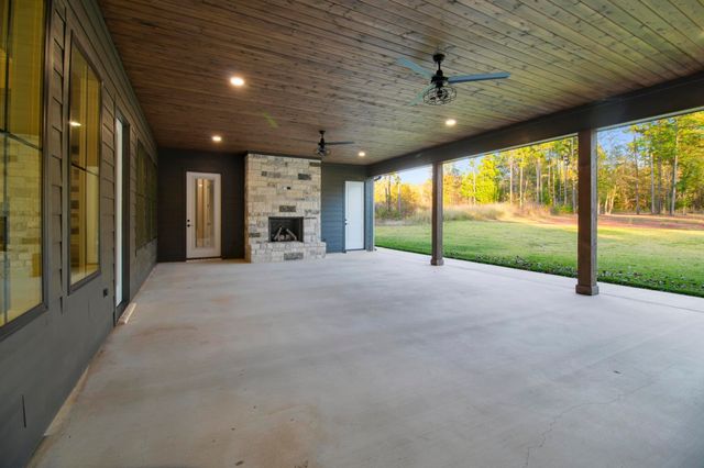 800 Stone Chimney Rd, Bullard, TX 75757