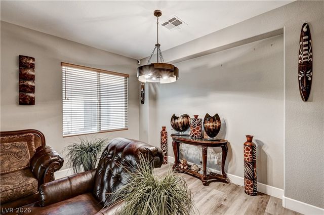 7821 Red Leaf Drive, Las Vegas, NV 89131