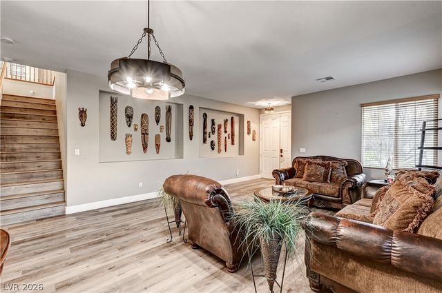 7821 Red Leaf Drive, Las Vegas, NV 89131