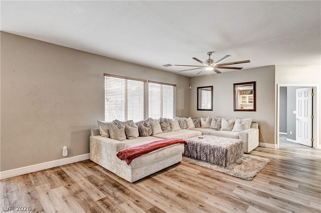 7821 Red Leaf Drive, Las Vegas, NV 89131