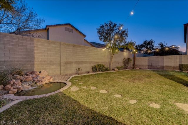 7821 Red Leaf Drive, Las Vegas, NV 89131