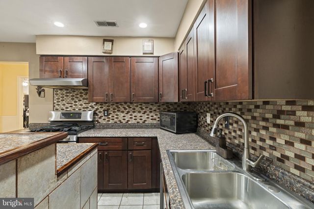 205 FRANKLIN AVE, Berlin, NJ 08009