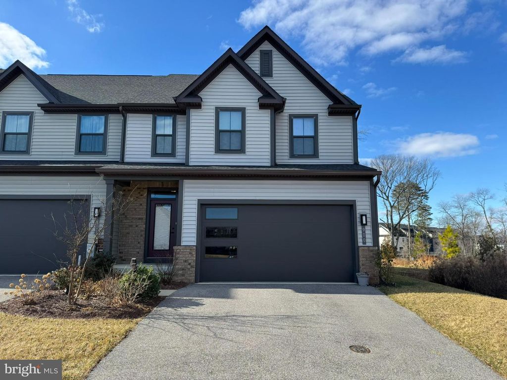 Image 1 of property listing at 900 SANKOFA RD, Glen Burnie, MD 21060