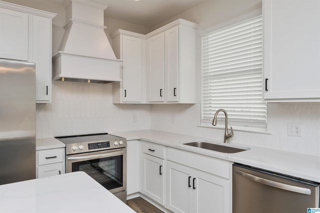 22928 VILLAGE PARKWAY, Helena, AL 35080