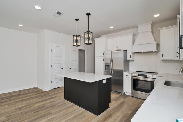 22928 VILLAGE PARKWAY, Helena, AL 35080