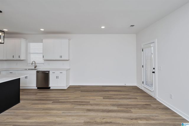 22928 VILLAGE PARKWAY, Helena, AL 35080