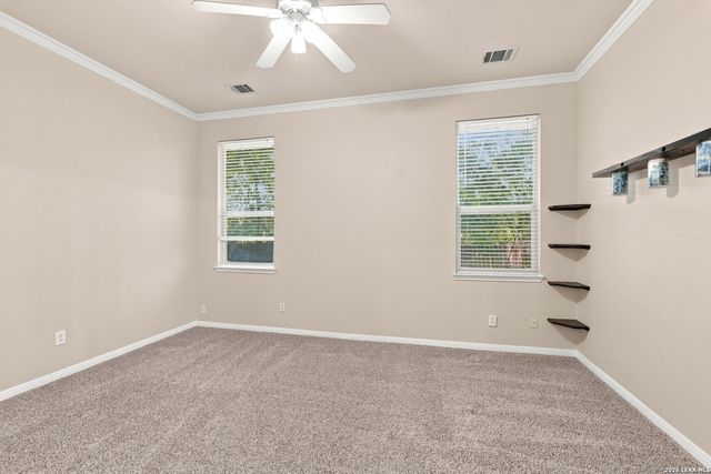 14 DUNTHORTE LN, San Antonio, TX 78250