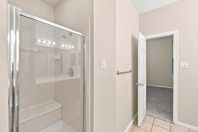 14 DUNTHORTE LN, San Antonio, TX 78250