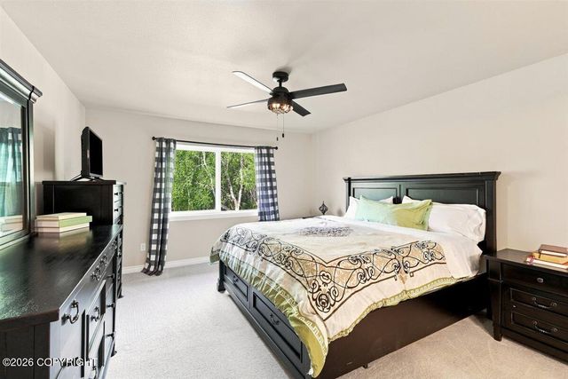 6047 E Sun Crest Drive, Wasilla, AK 99654