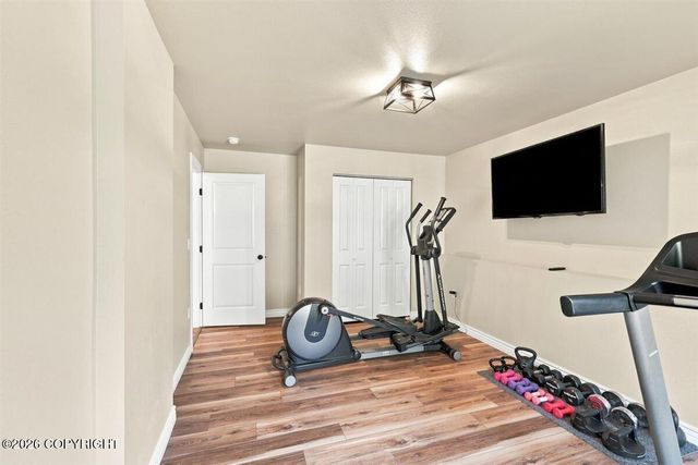 6047 E Sun Crest Drive, Wasilla, AK 99654
