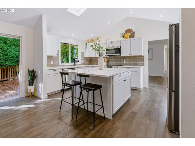13910 Sw RAWHIDE Ct, Beaverton, OR 97008