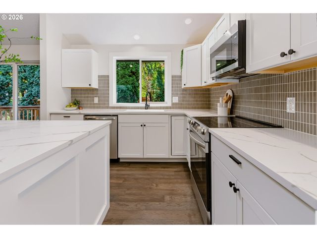 13910 Sw RAWHIDE Ct, Beaverton, OR 97008