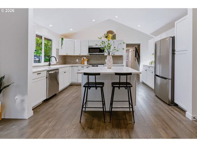 13910 Sw RAWHIDE Ct, Beaverton, OR 97008
