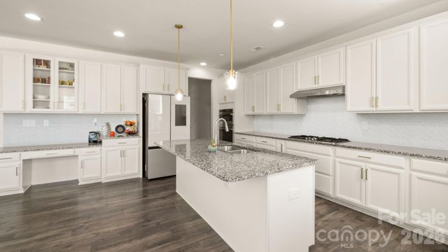 6020 Sayles Way, Fort Mill, SC 29715