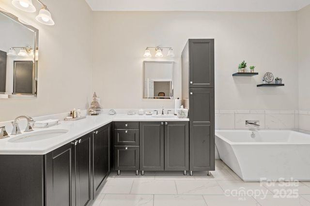 17426 Springwinds Drive 122, Cornelius, NC 28031