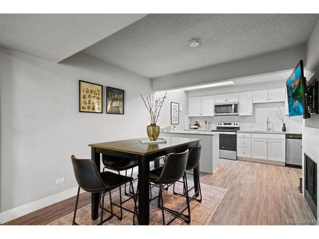 2895 S Locust St, Denver, CO 80222