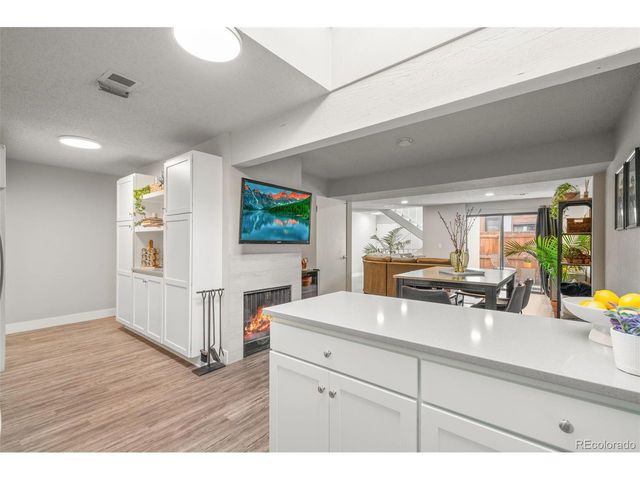 2895 S Locust St, Denver, CO 80222