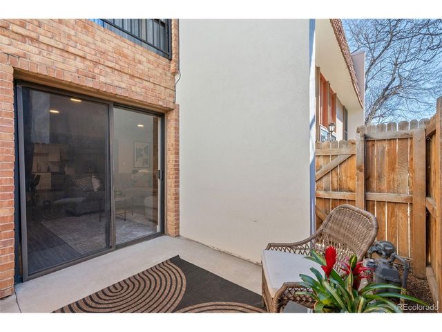 2895 S Locust St, Denver, CO 80222