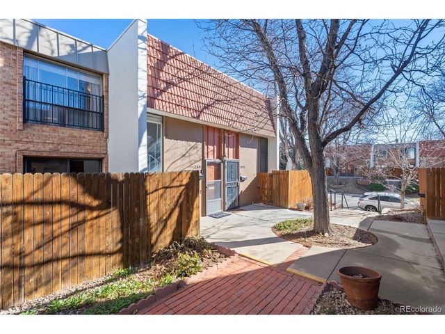 2895 S Locust St, Denver, CO 80222