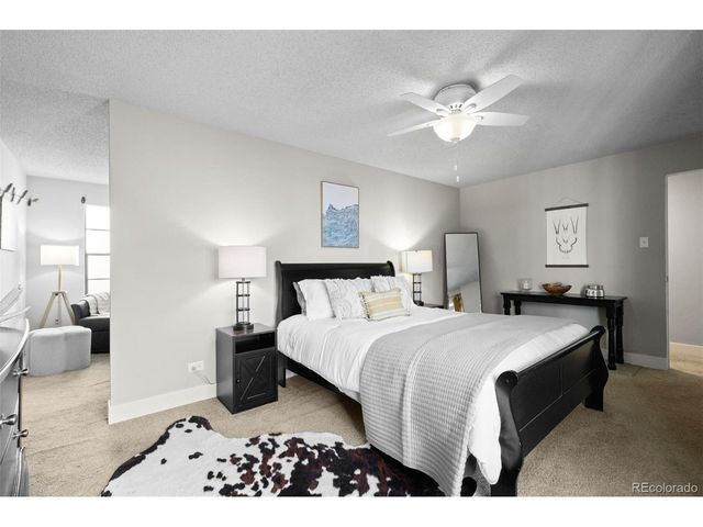 2895 S Locust St, Denver, CO 80222