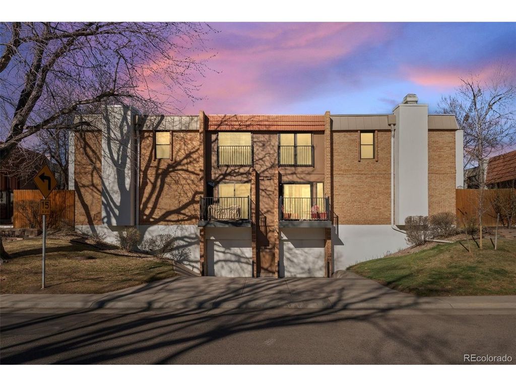 2895 S Locust St, Denver, CO 80222