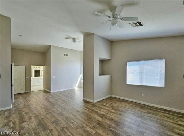 8917 Waltzing Waters Court, Las Vegas, NV 89147