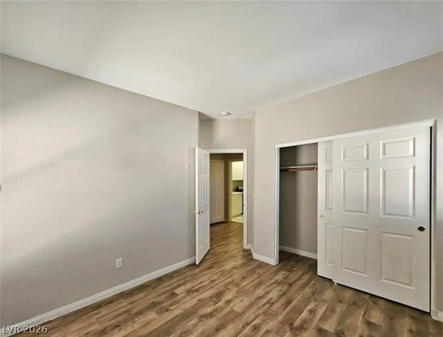 8917 Waltzing Waters Court, Las Vegas, NV 89147