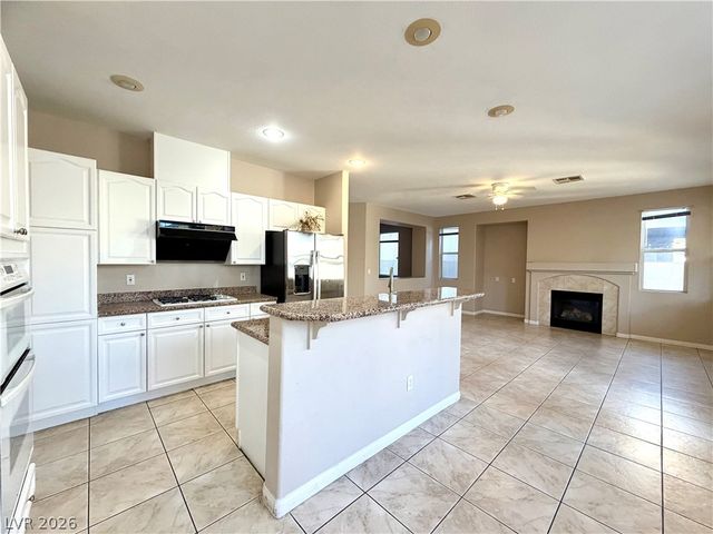 8917 Waltzing Waters Court, Las Vegas, NV 89147