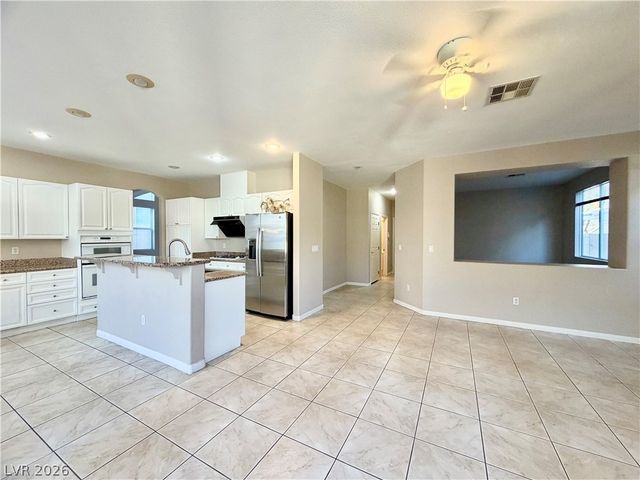 8917 Waltzing Waters Court, Las Vegas, NV 89147