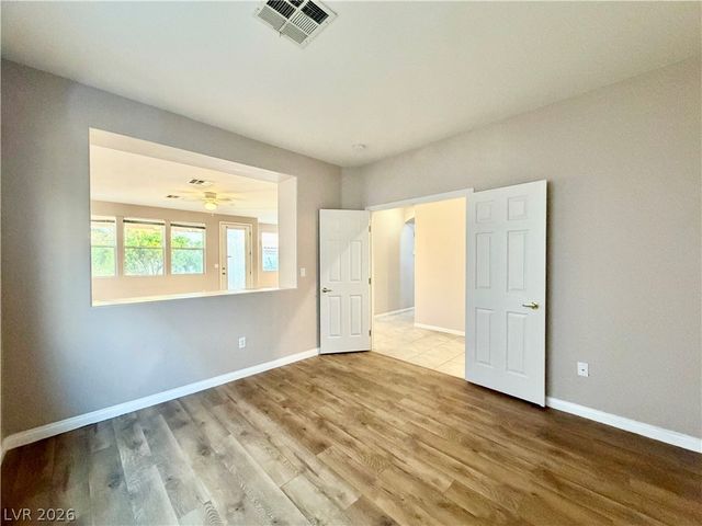 8917 Waltzing Waters Court, Las Vegas, NV 89147