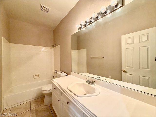 8917 Waltzing Waters Court, Las Vegas, NV 89147