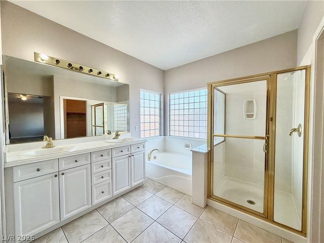 8917 Waltzing Waters Court, Las Vegas, NV 89147