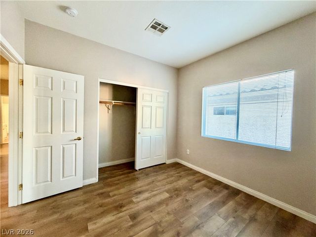 8917 Waltzing Waters Court, Las Vegas, NV 89147