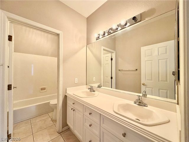 8917 Waltzing Waters Court, Las Vegas, NV 89147