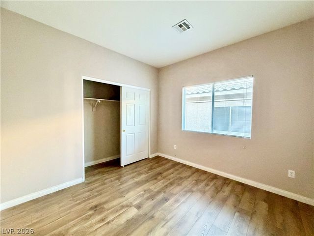 8917 Waltzing Waters Court, Las Vegas, NV 89147