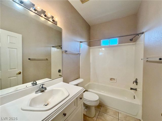 8917 Waltzing Waters Court, Las Vegas, NV 89147