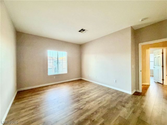 8917 Waltzing Waters Court, Las Vegas, NV 89147