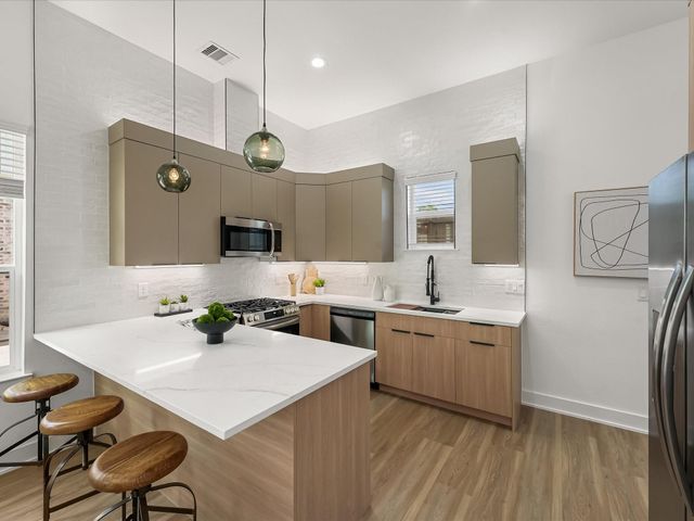 2598 W Tidwell Road, Houston, TX 77091