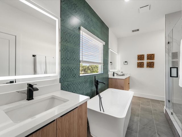 2598 W Tidwell Road, Houston, TX 77091