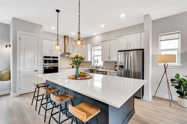 421 GOWDY ROAD, Sarasota, FL 34237